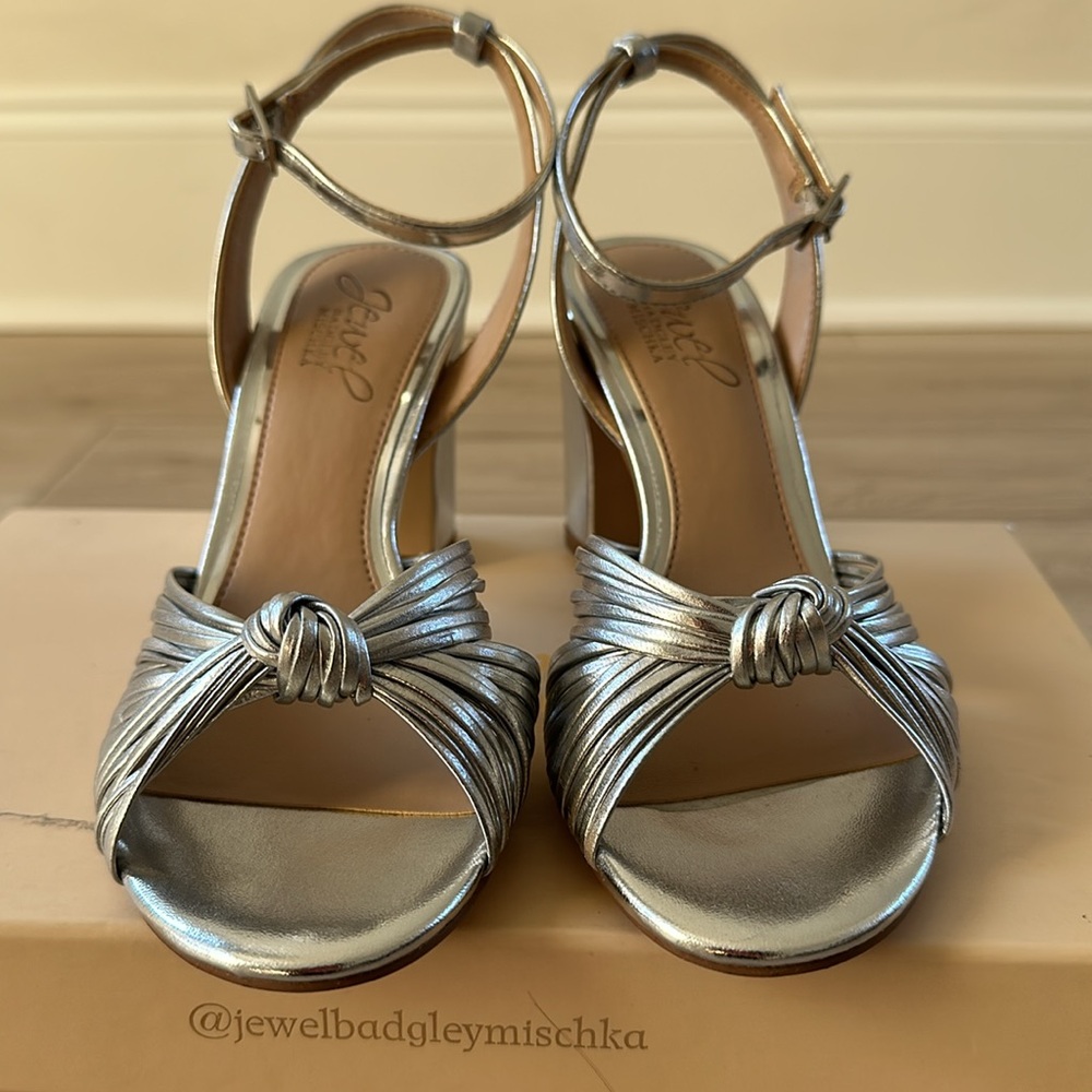 Jewel Badgley Mischka Women’s size 5 block heels - Picture 4 of 11